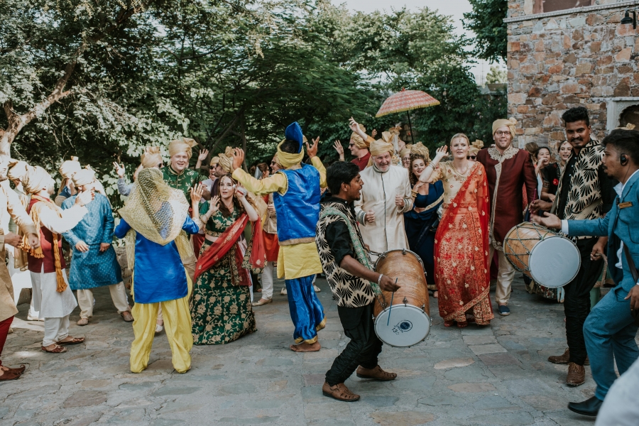 FIH Fotografie » Sehera Bandhi in and Baraat procession