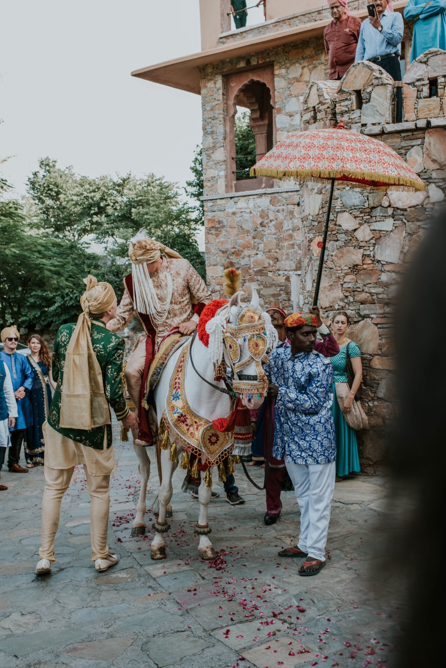 FIH Fotografie » Sehera Bandhi in and Baraat procession