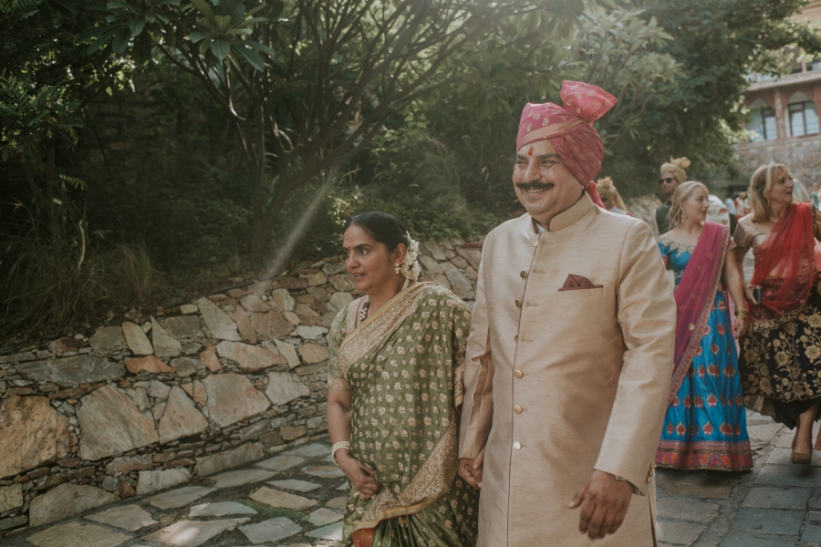 FIH Fotografie » Sehera Bandhi in and Baraat procession